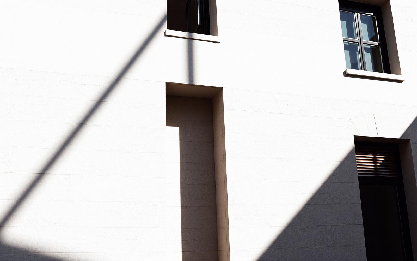 Top Exterior Solutions — Surface, light and precision